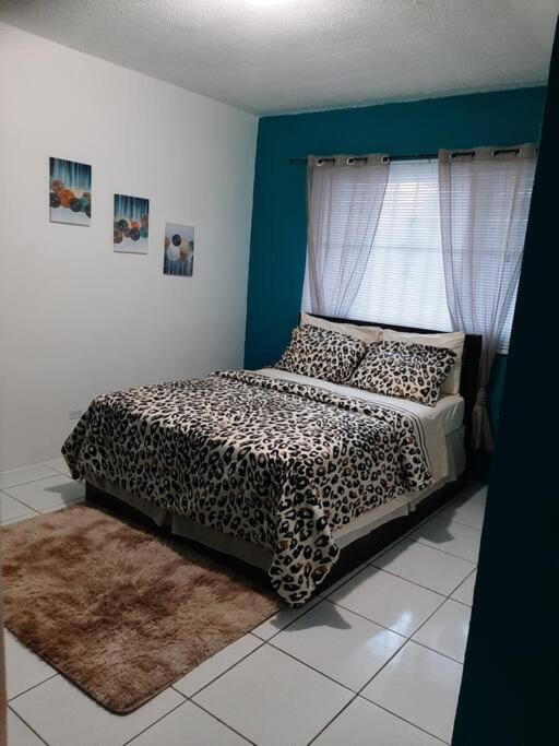 Seashells Apartment Nassau Exterior photo